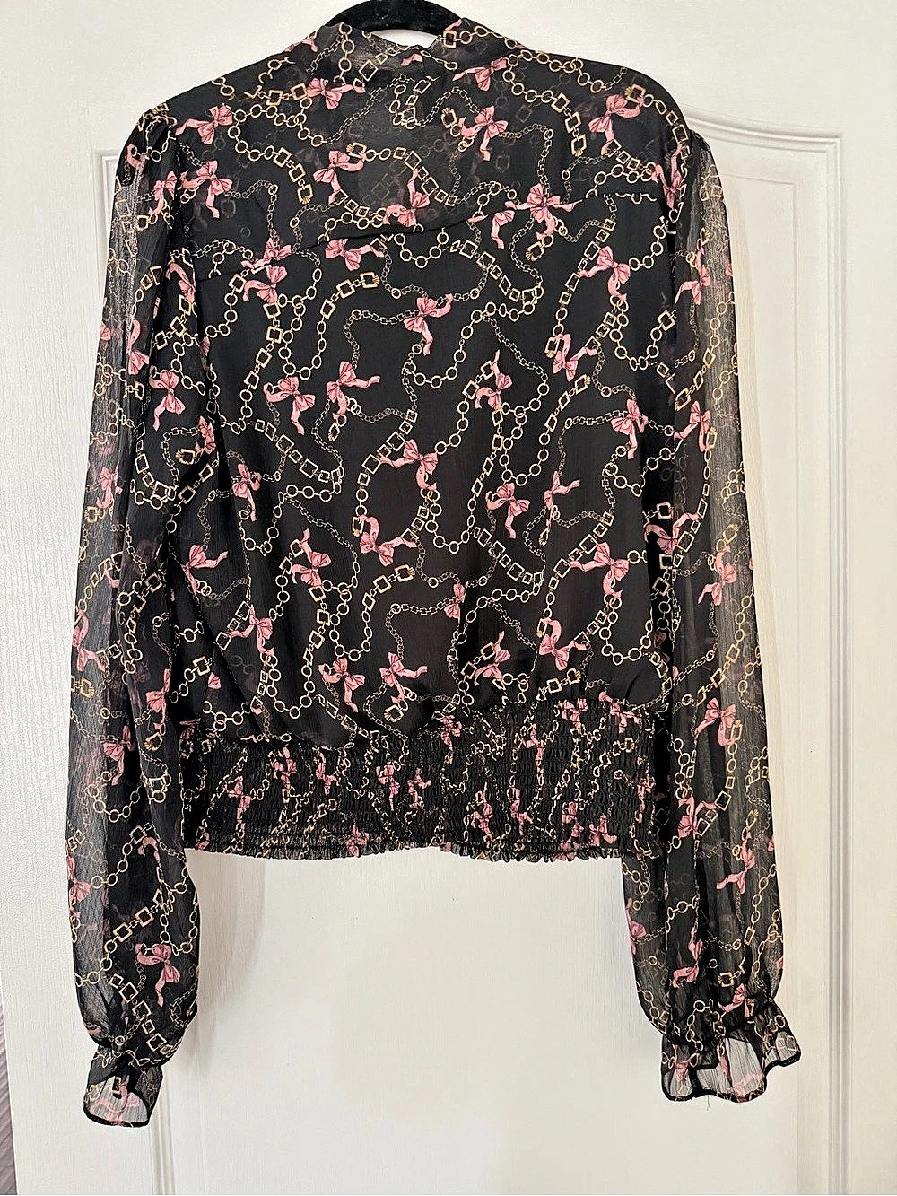 Bows and Chains Print Neck Tie Shirt - Picture 2 of 7